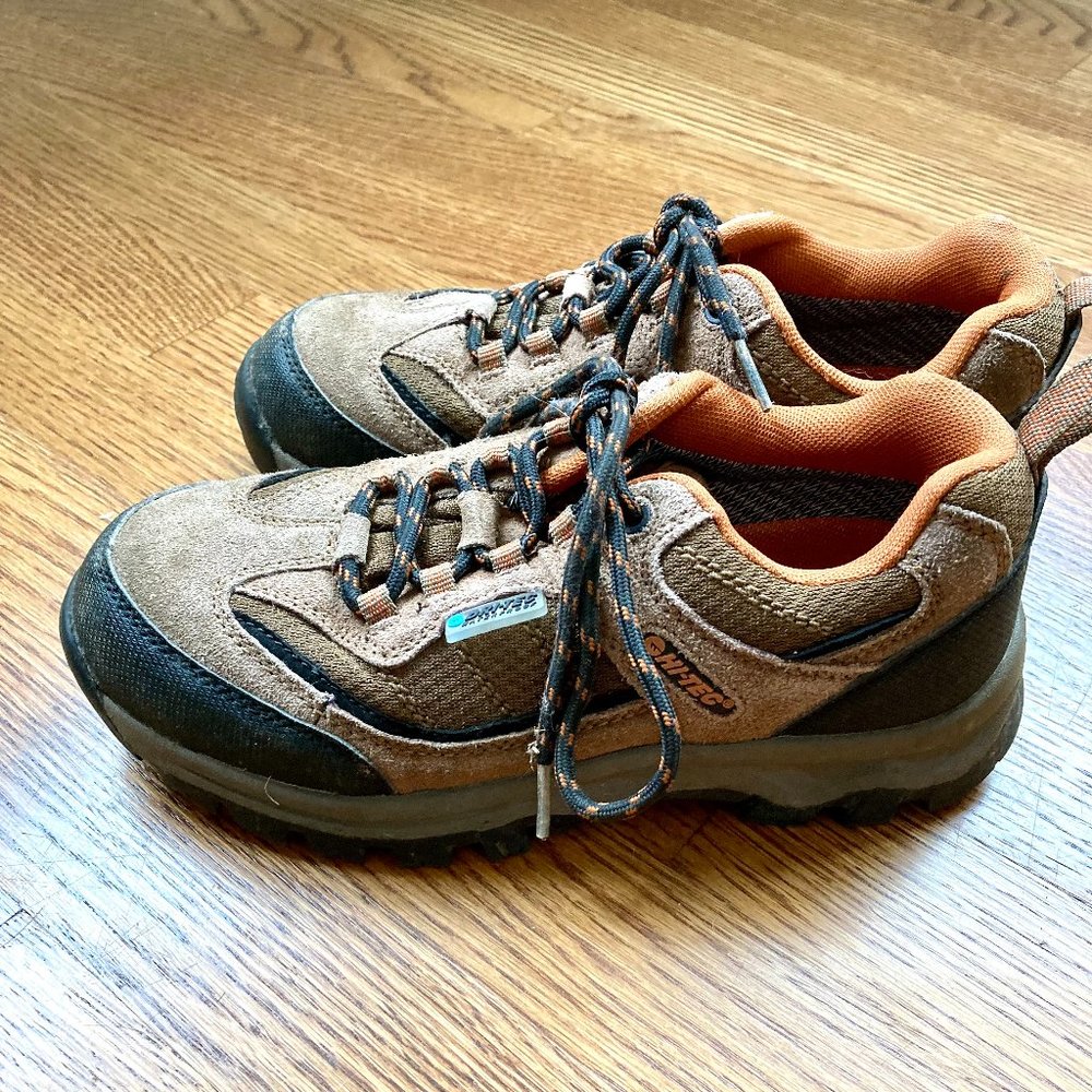Hi-Tec Brown Kids' Size 4.5 Hiking Boots